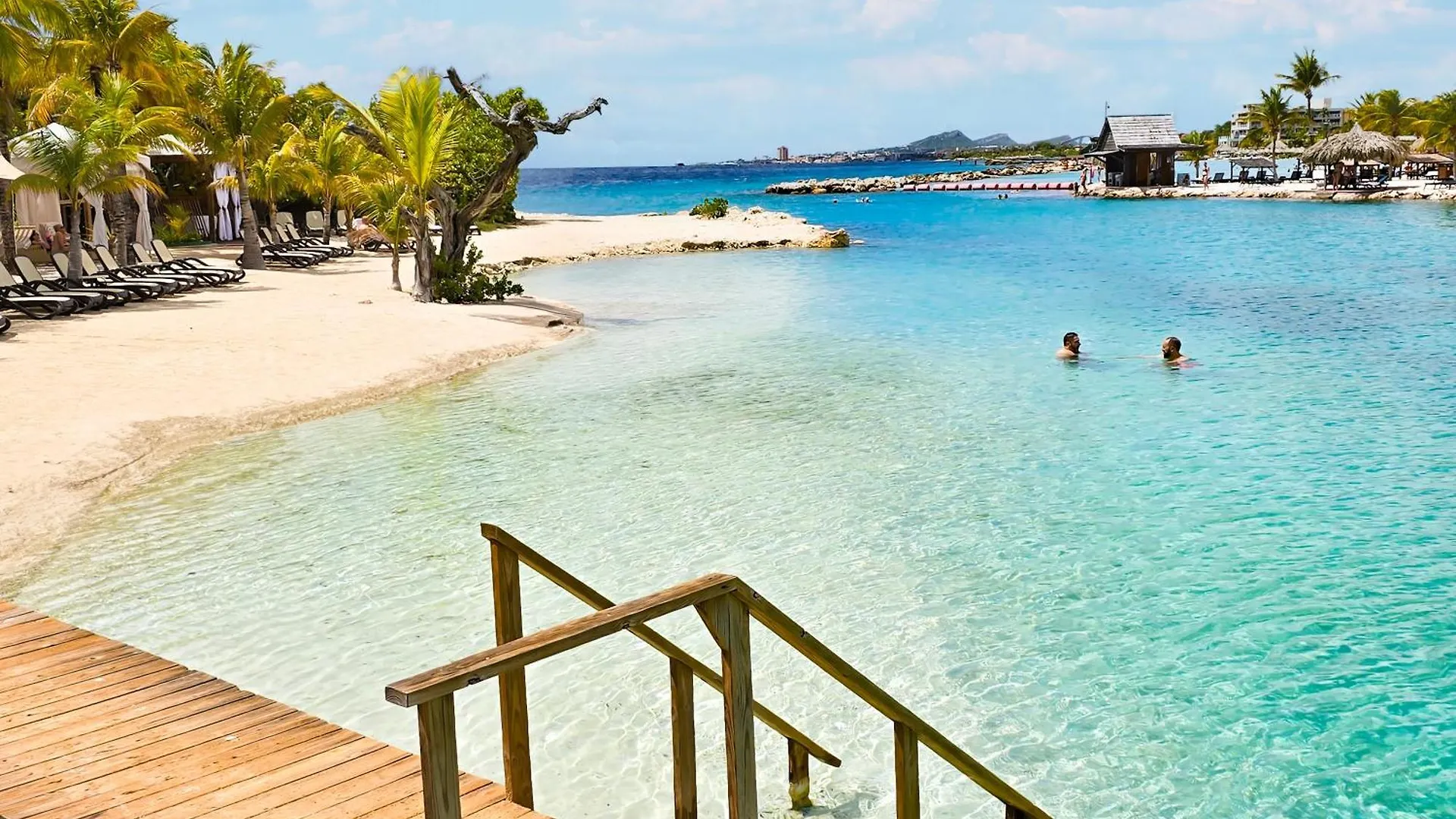 The Royal Sea Aquarium Resort Willemstad 5*,
