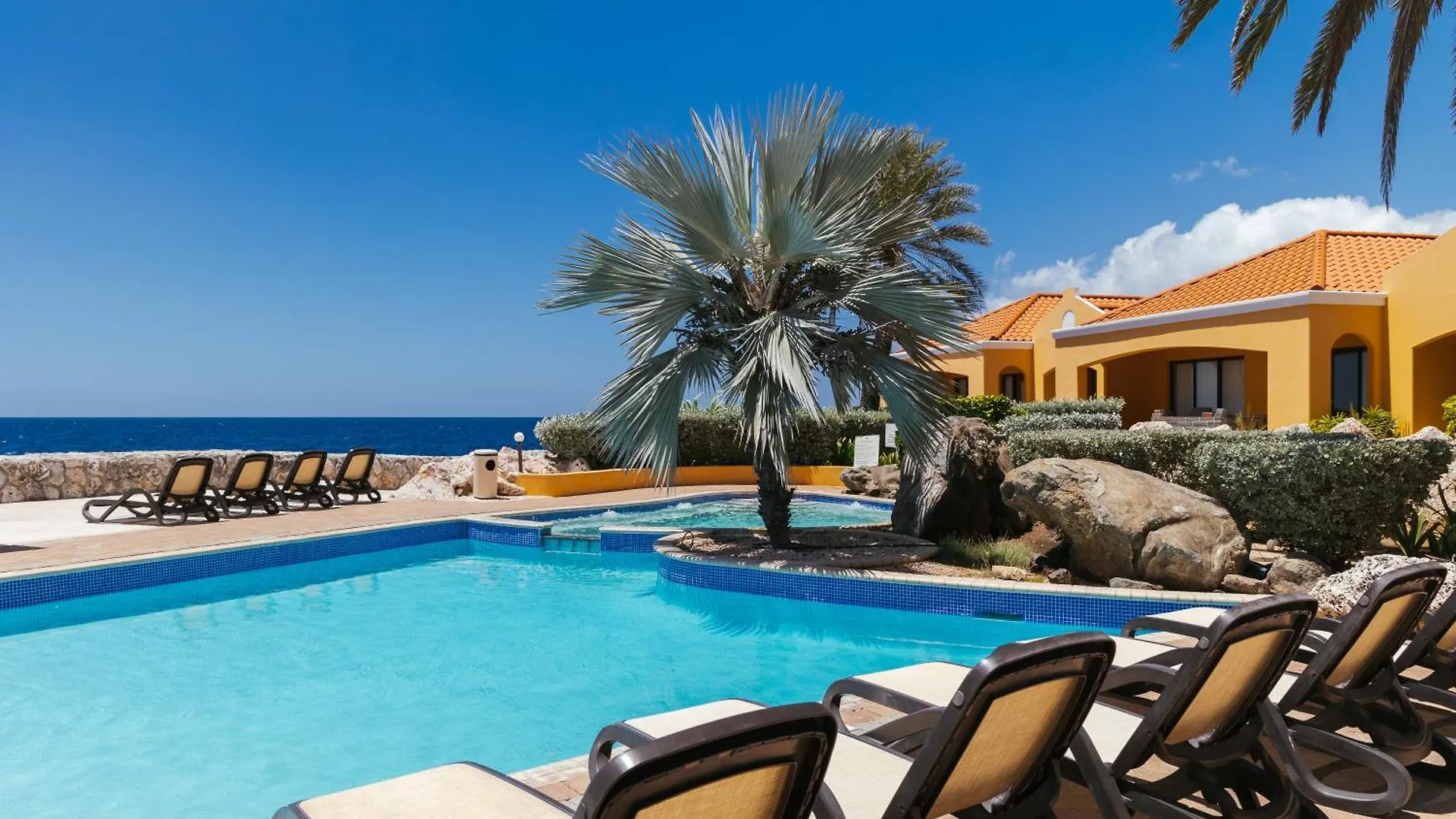 The Royal Sea Aquarium Resort Willemstad
