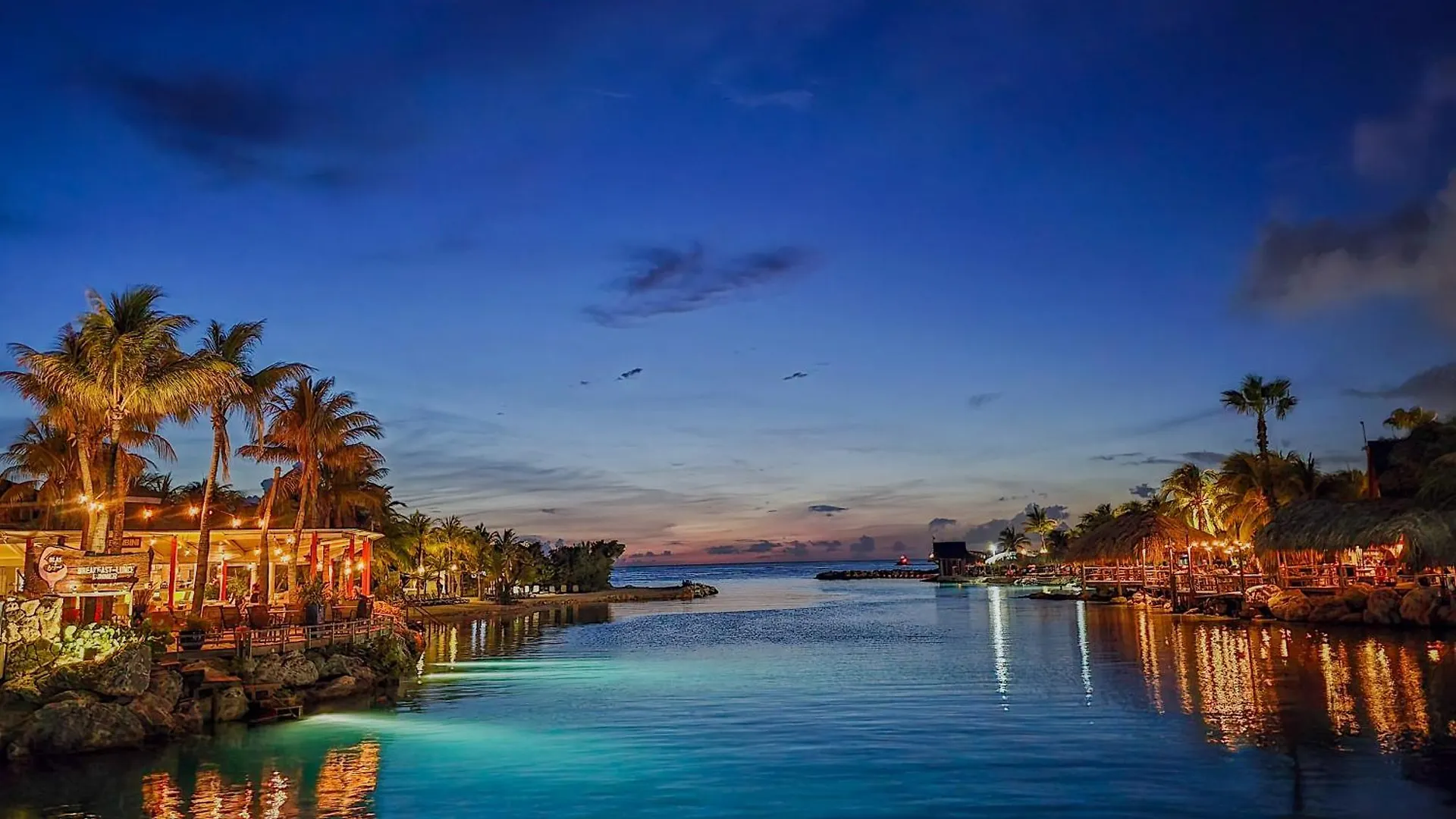 The Royal Sea Aquarium Resort Willemstad