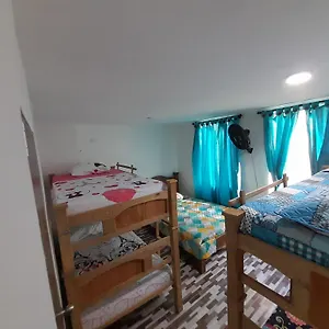 https://acogedor-y-hermoso-apartamento-familiar-con-wifi.santamartahotels.net
