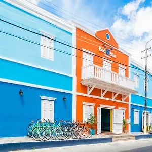 Hostel Bed & Bike Curacao, Willemstad