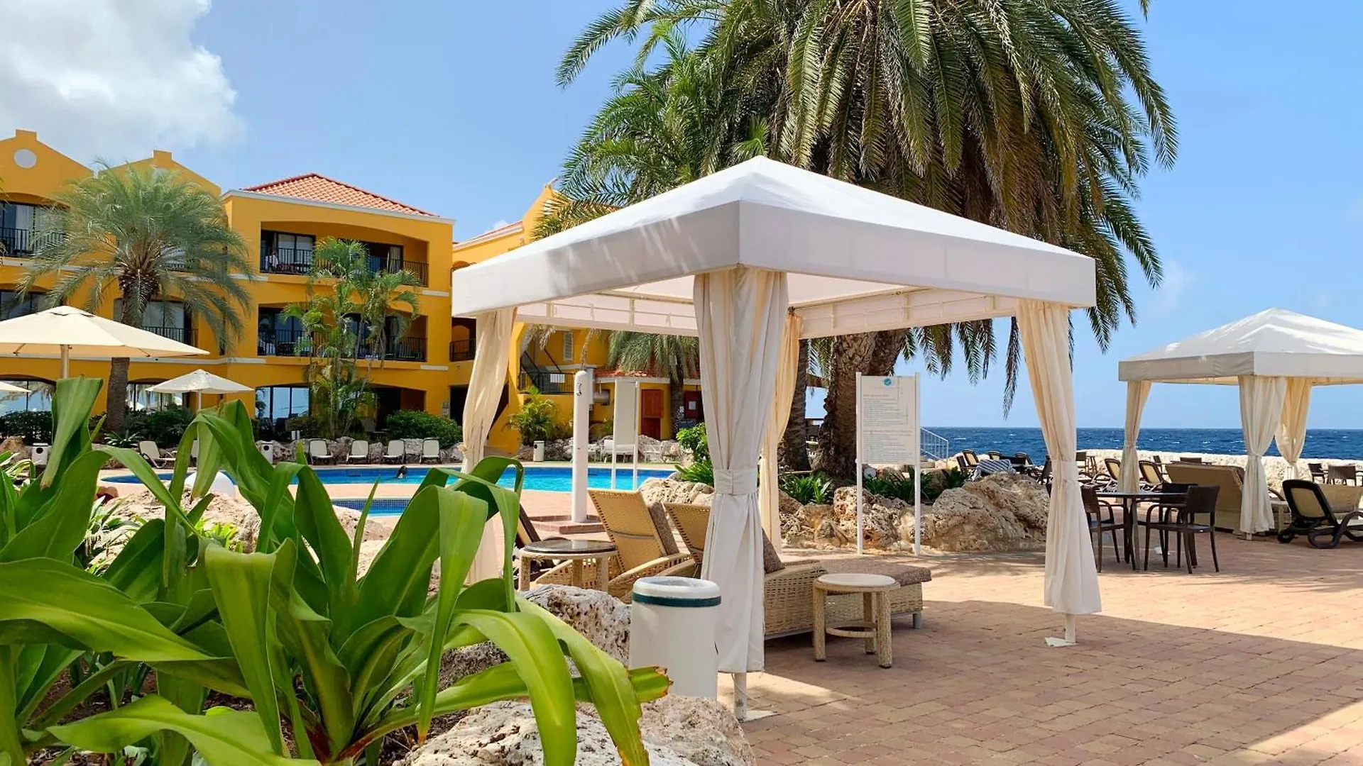 The Royal Sea Aquarium Resort Willemstad 5*,  Curacao